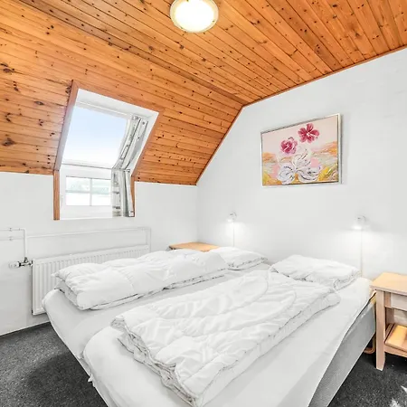 Holiday home Family-friendly With Pool, Located Close To The North Sea In Vrist, Harboor