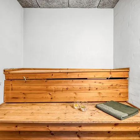 Family-friendly With Pool, Located Close To The North Sea In Vrist Dom wakacyjny *